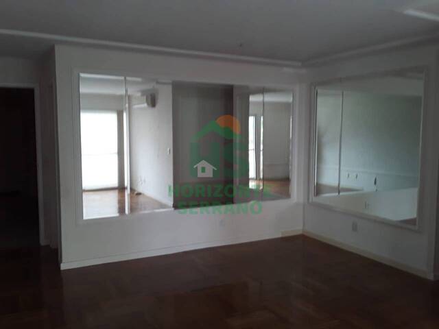 #334 - Apartamento para Venda em Teresópolis - RJ